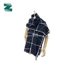 ŠAL OD MJEŠAVINE POLIESTERA